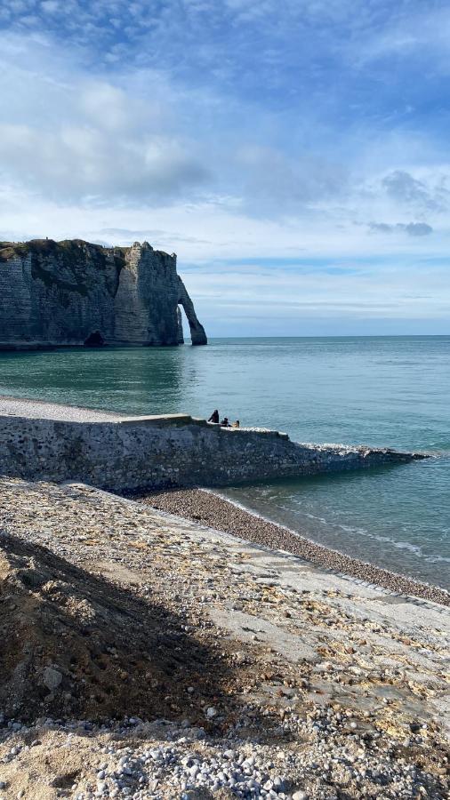 Maison familiale de ville à Étretat Exterior foto